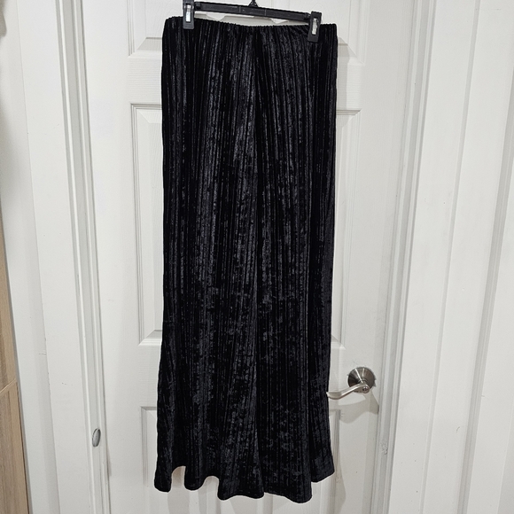 Free People - Picture 4 of 7